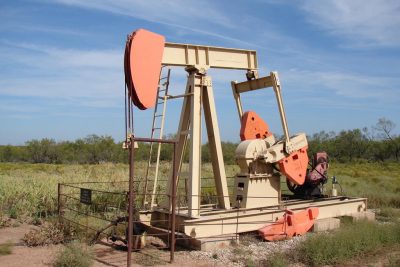The Advantages of Owning Oil and Gas Royalties