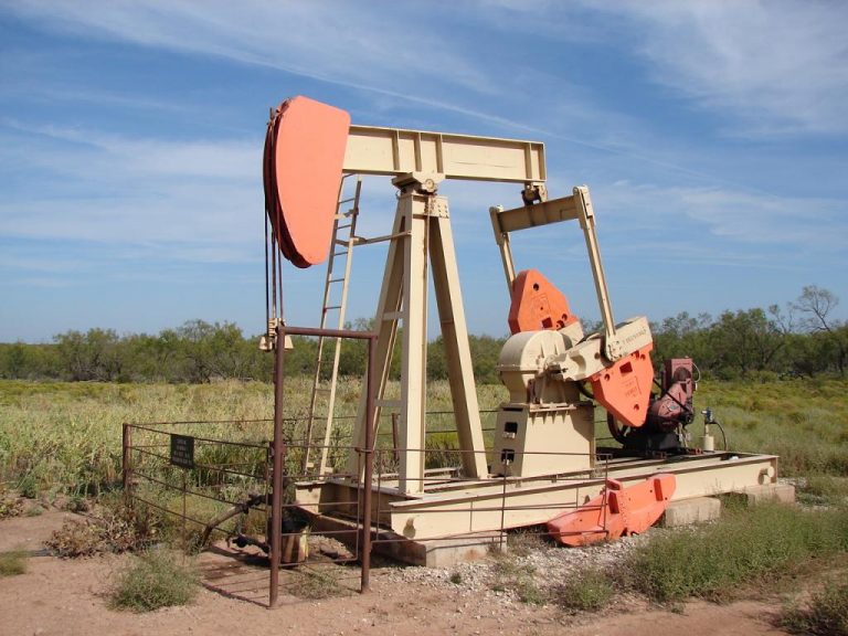 The Advantages of Owning Oil and Gas Royalties DW Energy Group